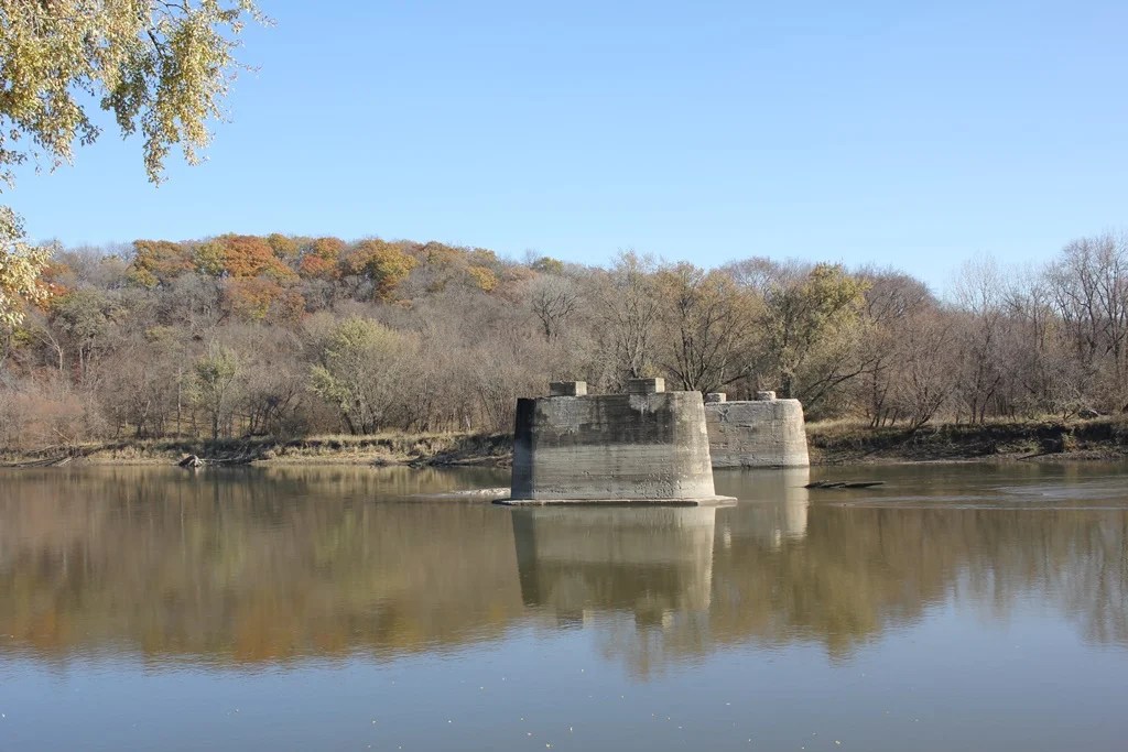Moingona Railroad Bridge